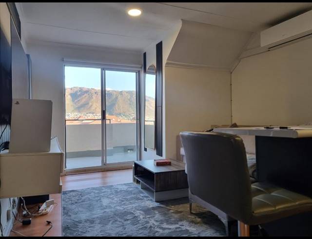 1 BEDROOM PROPERTY TO RENT IN GORDONS BAY